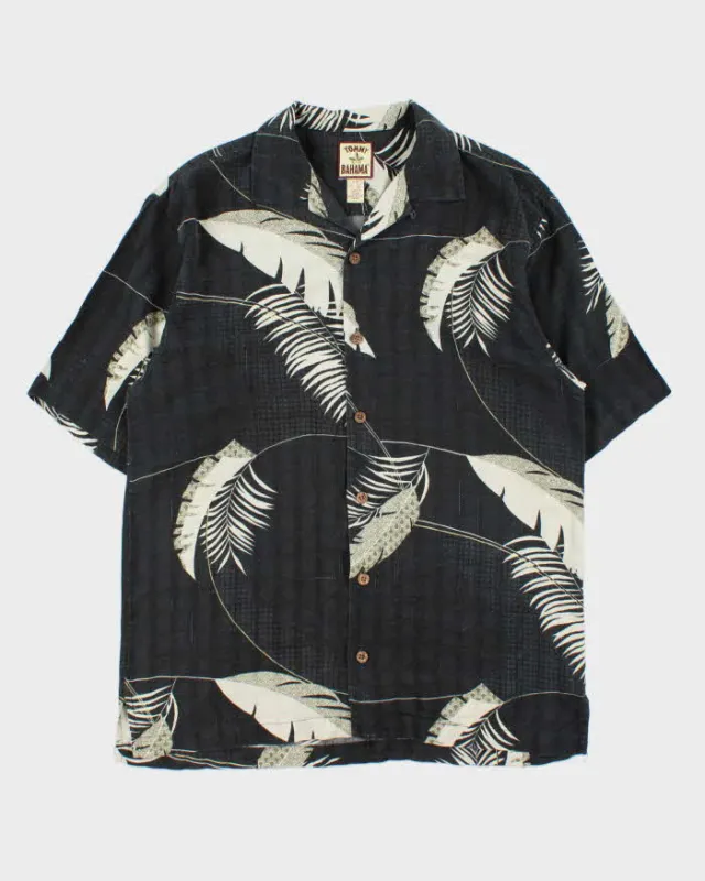 Vintage Y2K 00s Tommy Bahama Silk Floral Short Sleeve Oversized Hawaiian Shirt - S sold by Rokit