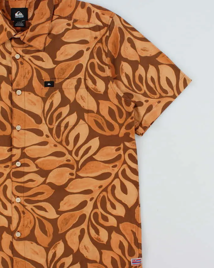 Vintage Quiksilver Floral Short Sleeve Shirt - L sold by Rokit product image thumbnail 3