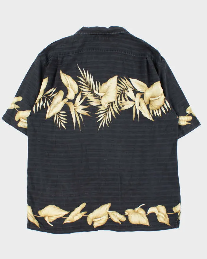 Vintage Tommy Bahama Silk Hawaiian Shirt - XL sold by Rokit product image thumbnail 2