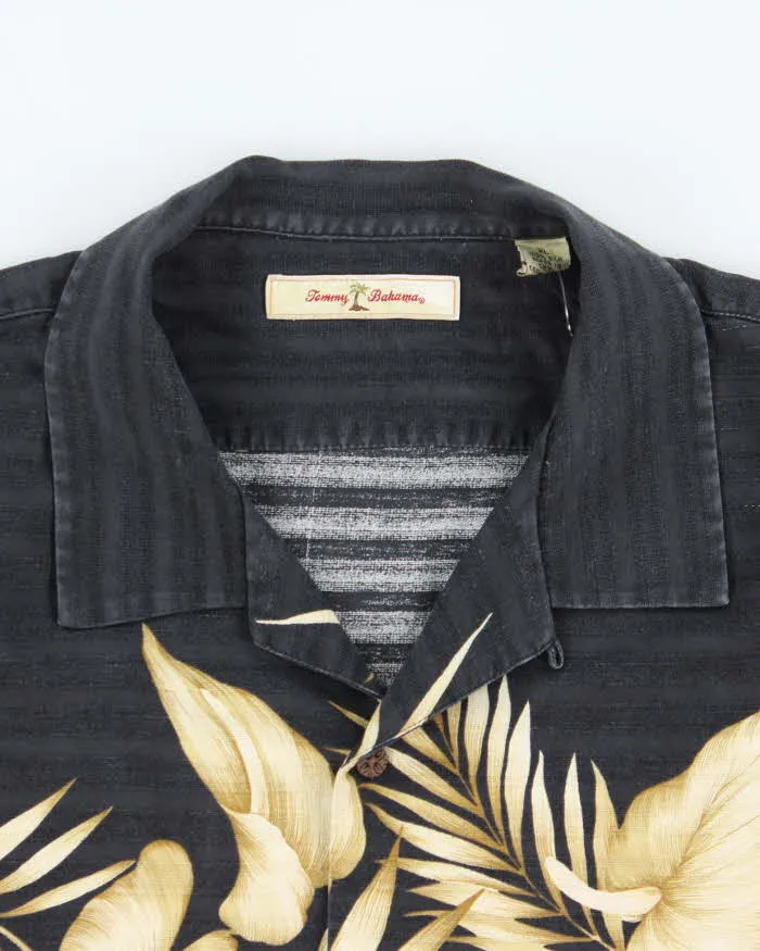 Vintage Tommy Bahama Silk Hawaiian Shirt - XL sold by Rokit product image thumbnail 5