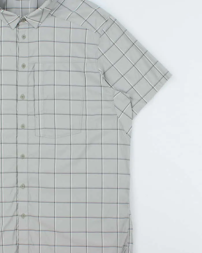 Vintage Arc'teryx 'Reil' Window Pane Check Short Sleeve Technical Shirt - XL sold by Rokit product image thumbnail 3