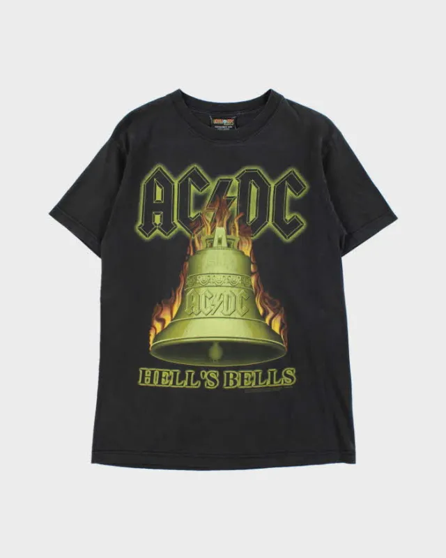 Vintage 2000-01 AC/DC Hell's Bell's World Tour Artimonde Made In USA Crewneck T-Shirt - M sold by Rokit
