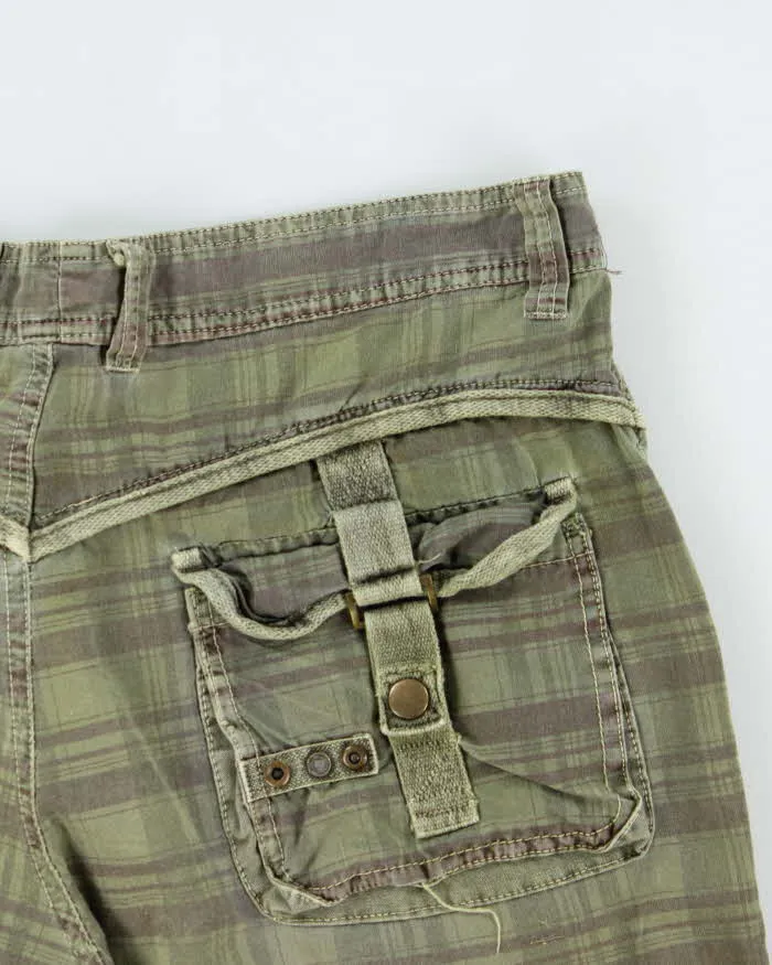 Vintage Y2K 00s SN.BW Khaki Plaid Canvas Cargo Shorts - W32 sold by Rokit product image thumbnail 4