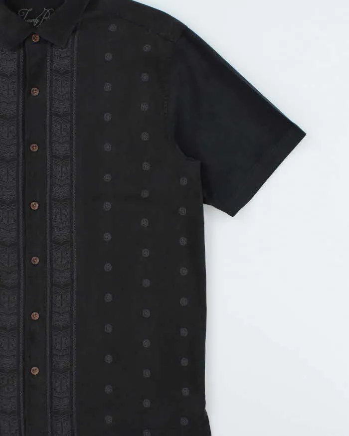 Vintage Y2K 00s Tommy Bahama Embroidered Silk Hawaiian Shirt - L sold by Rokit product image thumbnail 3