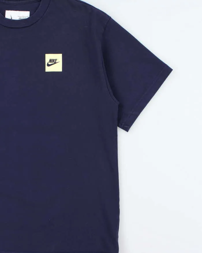 Nike Design Finish Line Heavyweight Crewneck T-Shirt - L sold by Rokit product image thumbnail 3