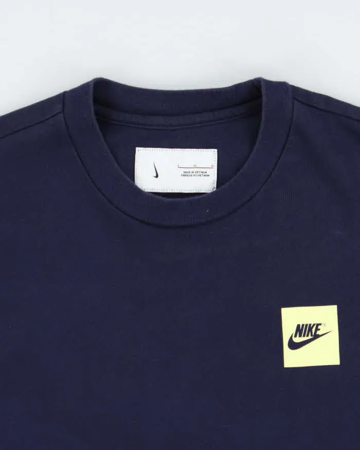 Nike Design Finish Line Heavyweight Crewneck T-Shirt - L sold by Rokit product image thumbnail 5