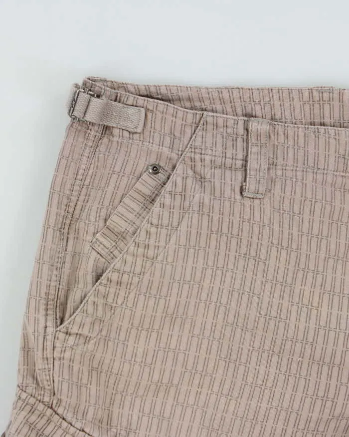 Vintage Y2K 00s Armani Exchange Patterned Relaxed Fit Cargo Shorts - W36 sold by Rokit product image thumbnail 3