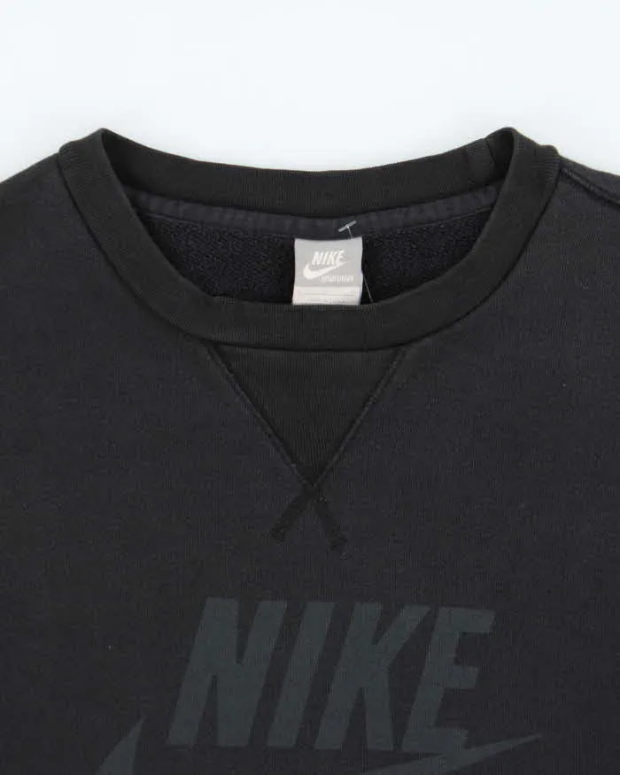 Vintage Y2K 00s Nike Pinwheel Heavyweight Crewneck Sweatshirt - L sold by Rokit product image thumbnail 5