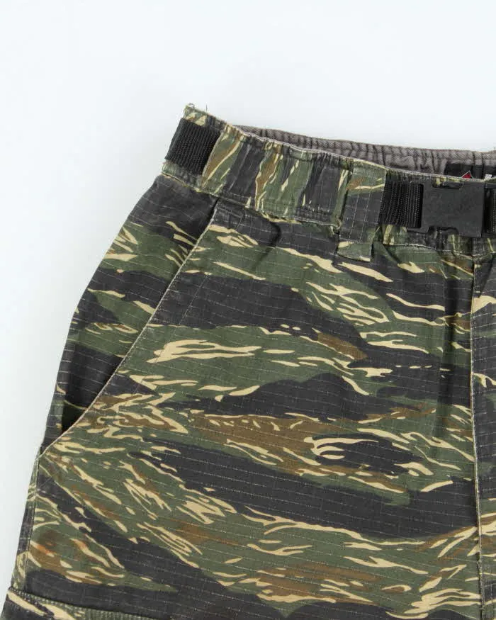Vintage Y2K 00s HOBO Japan Loose Fit Tiger Camo 3/4 Length Cargo Shorts - W28 sold by Rokit product image thumbnail 3