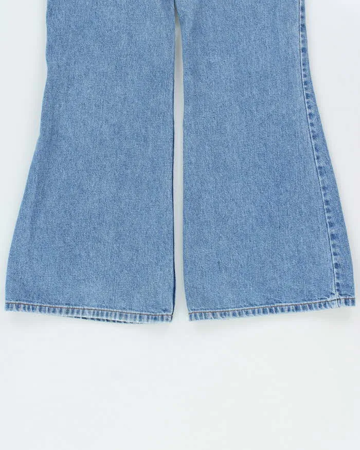 Vintage 1998 Levi's White Tab Batwing Women's High Waisted Denim Flared Jeans - W26 L30 sold by Rokit product image thumbnail 5