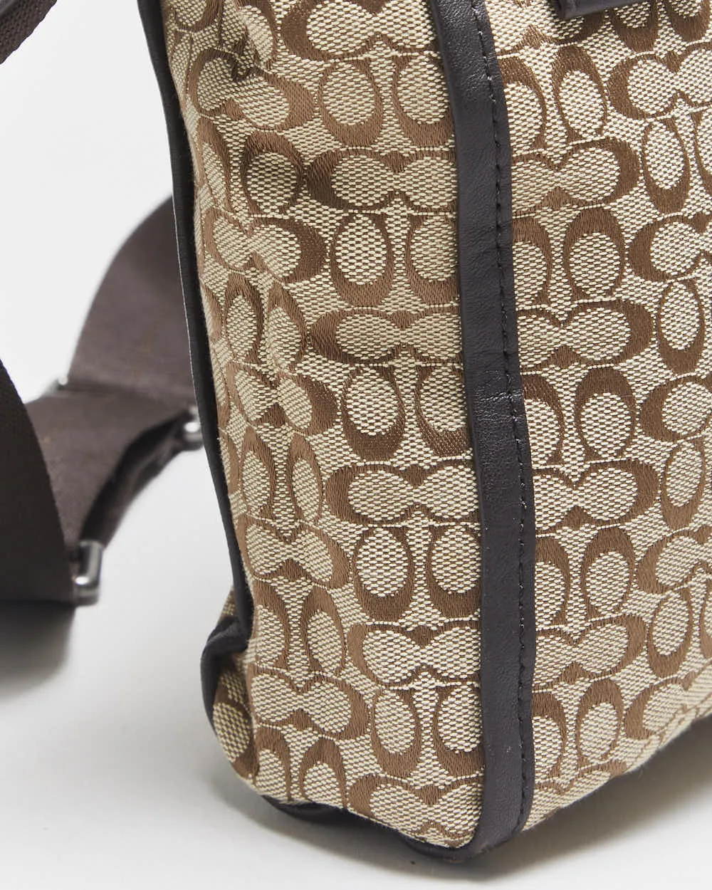 Vintage Y2k 2000s Coach Jacquard Flight Bag sold by Rokit product image thumbnail 5