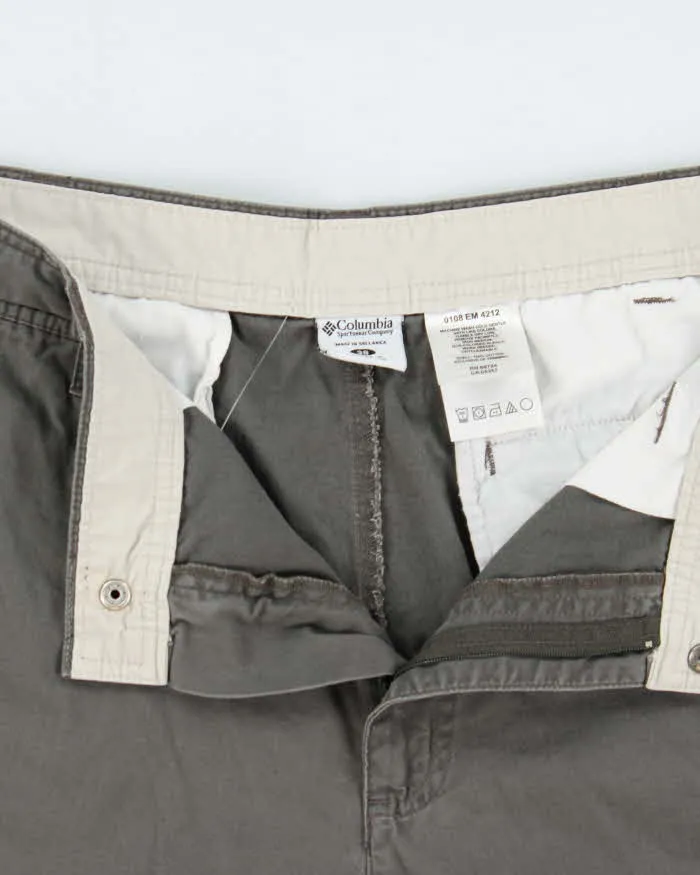 Vintage Y2K 00s Columbia Loose Fit Canvas Technical Shorts - W38 sold by Rokit product image thumbnail 5