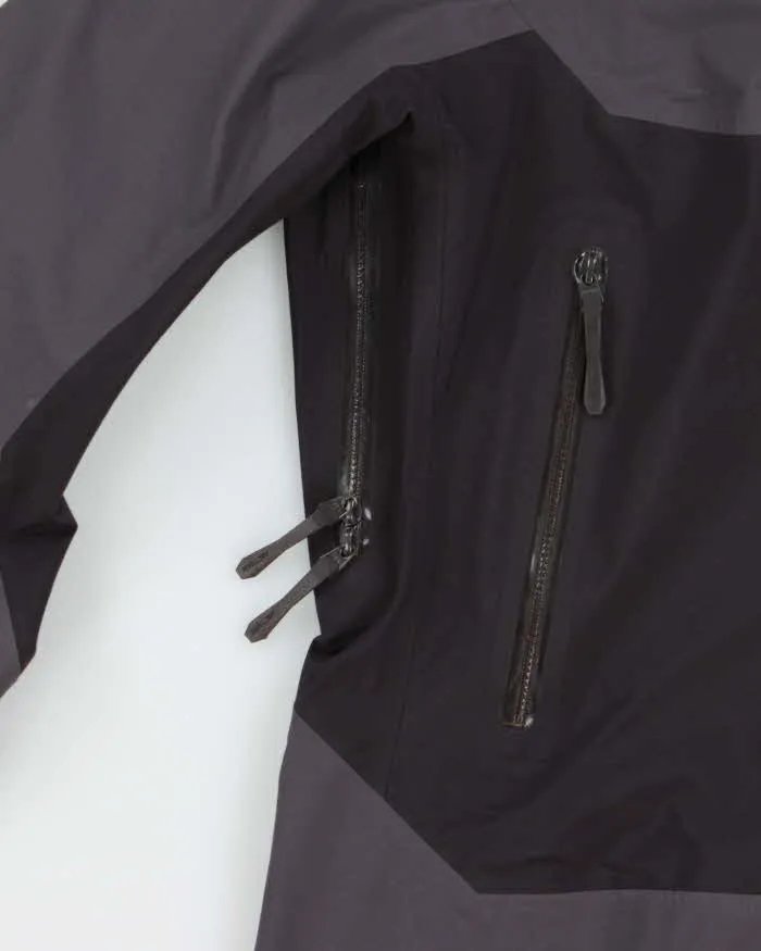 2019 Arc'teryx Beta Hybrid SL Women's Gore-Tex Technical Jacket - XS sold by Rokit product image thumbnail 5