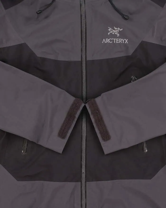 2019 Arc'teryx Beta Hybrid SL Women's Gore-Tex Technical Jacket - XS sold by Rokit product image thumbnail 4