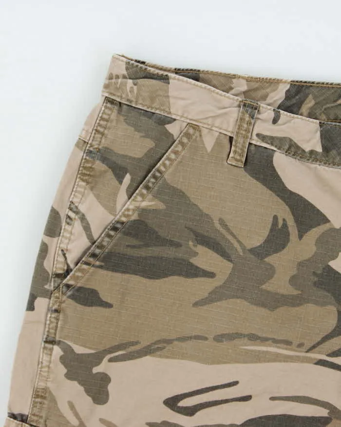 Vintage Y2K 00s Wrangler Woodland Camo Loose Fit Canvas Cargo Shorts - W38 sold by Rokit product image thumbnail 3
