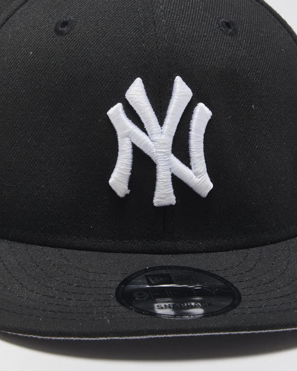 Vintage New Era 59Fifty New York Yankees MLB Snapback - OS sold by Rokit product image thumbnail 3