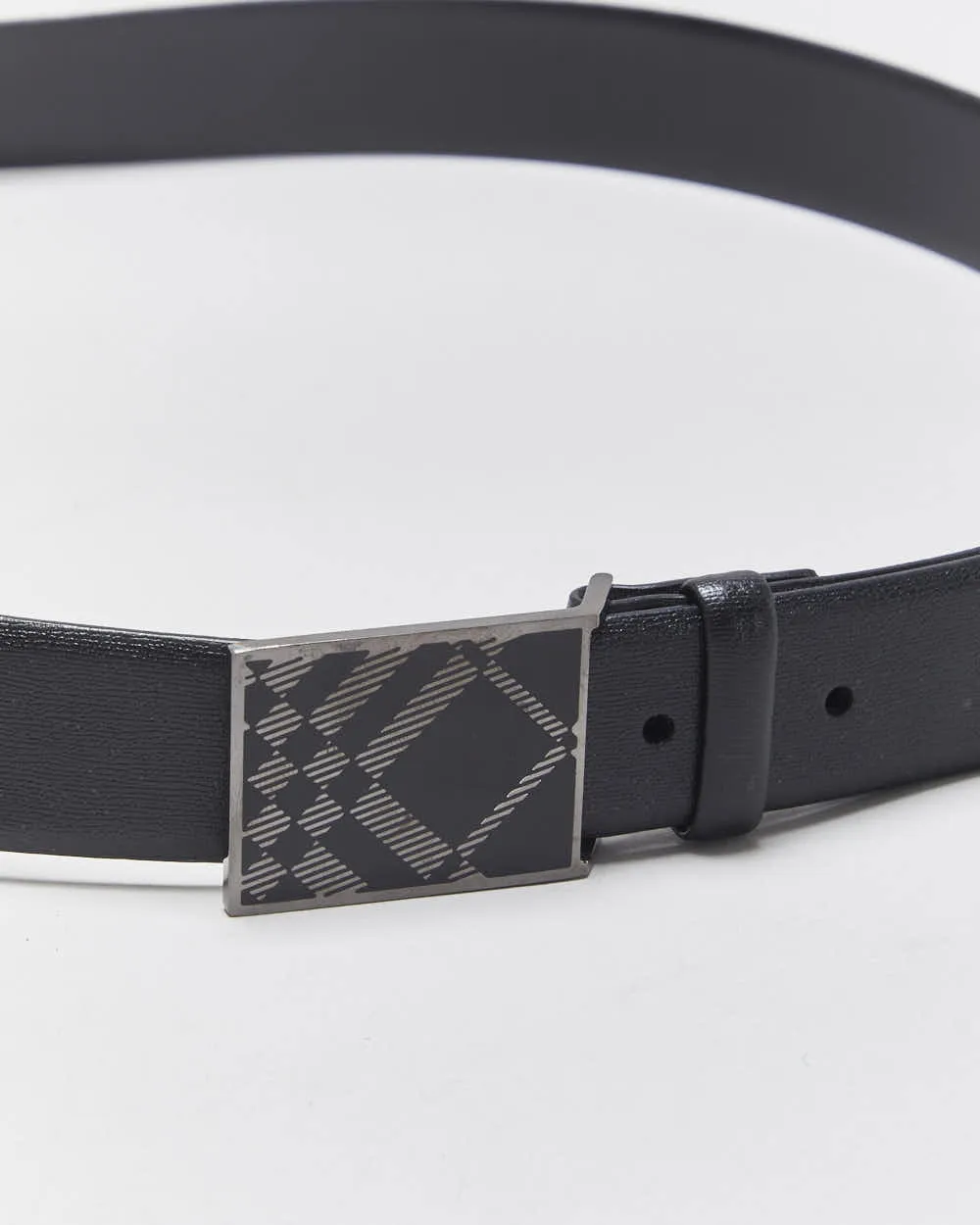 Vintage 00s Burberry Leather Belt - W36-W40 sold by Rokit product image thumbnail 5