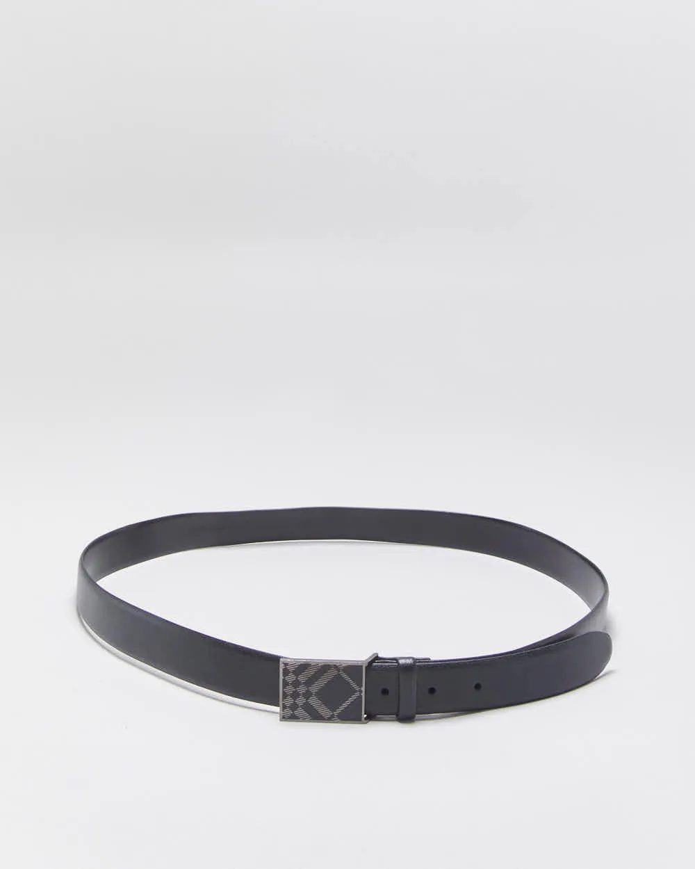 Vintage 00s Burberry Leather Belt - W36-W40 sold by Rokit product image thumbnail 2
