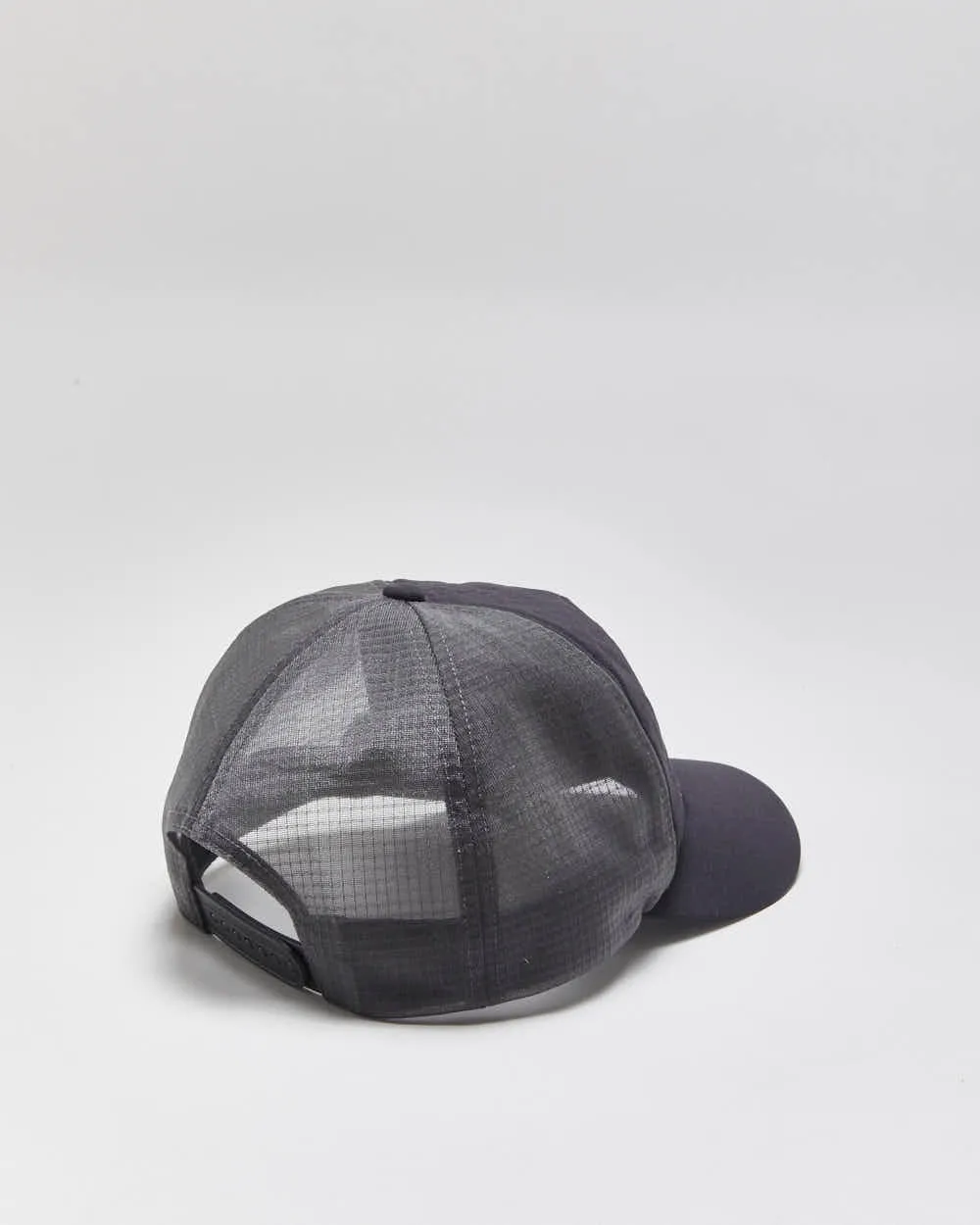 Vintage Arc'teryx Bird Word Curved Soft Shell Trucker Hat - OS sold by Rokit product image thumbnail 2