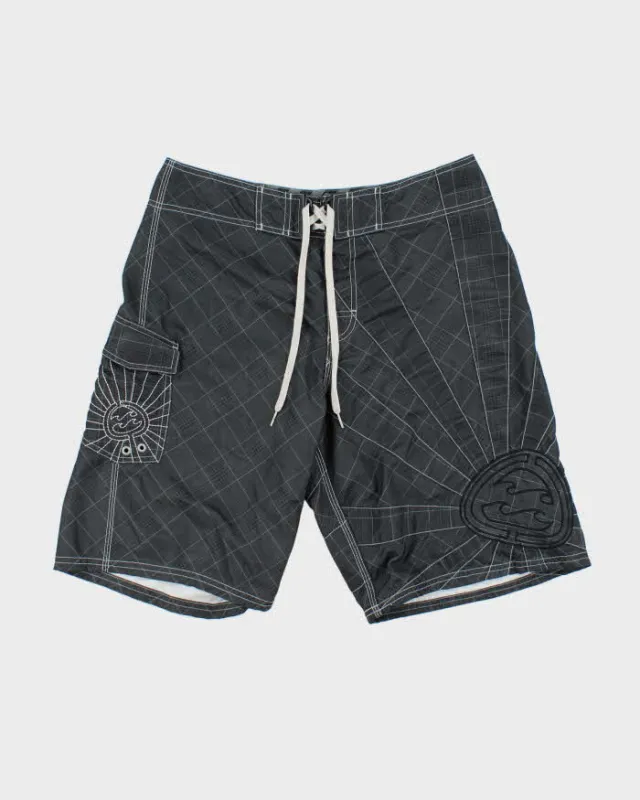 Vintage Y2K 00s Billabong Embroidered Relaxed Fit Board Shorts - L made by Rokit