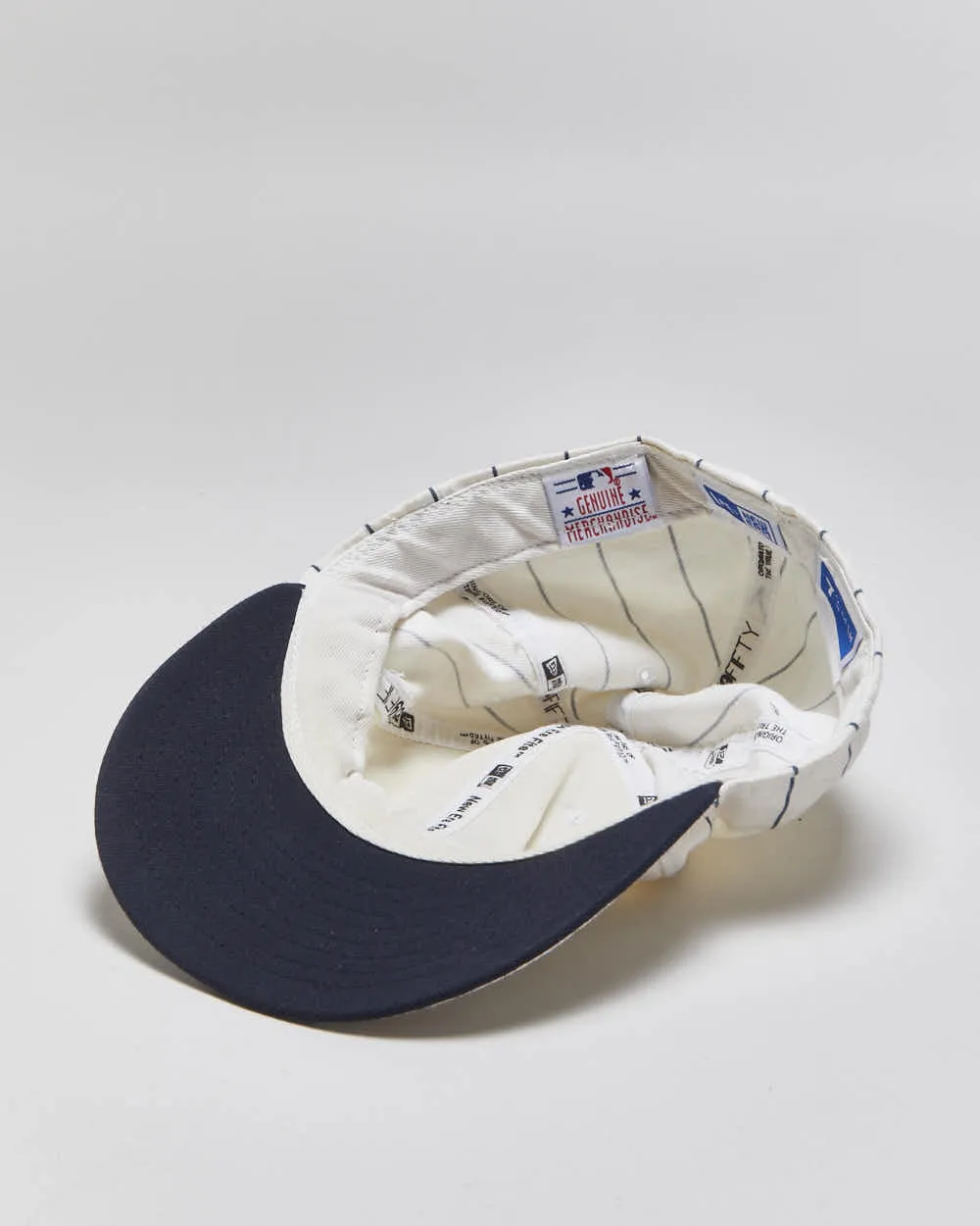 Vintage Y2K 00s New Era 59Fifty NY Yankees Made In USA Wool Blend MLB Fitted Baseball Cap - 7 5/8 sold by Rokit product image thumbnail 5
