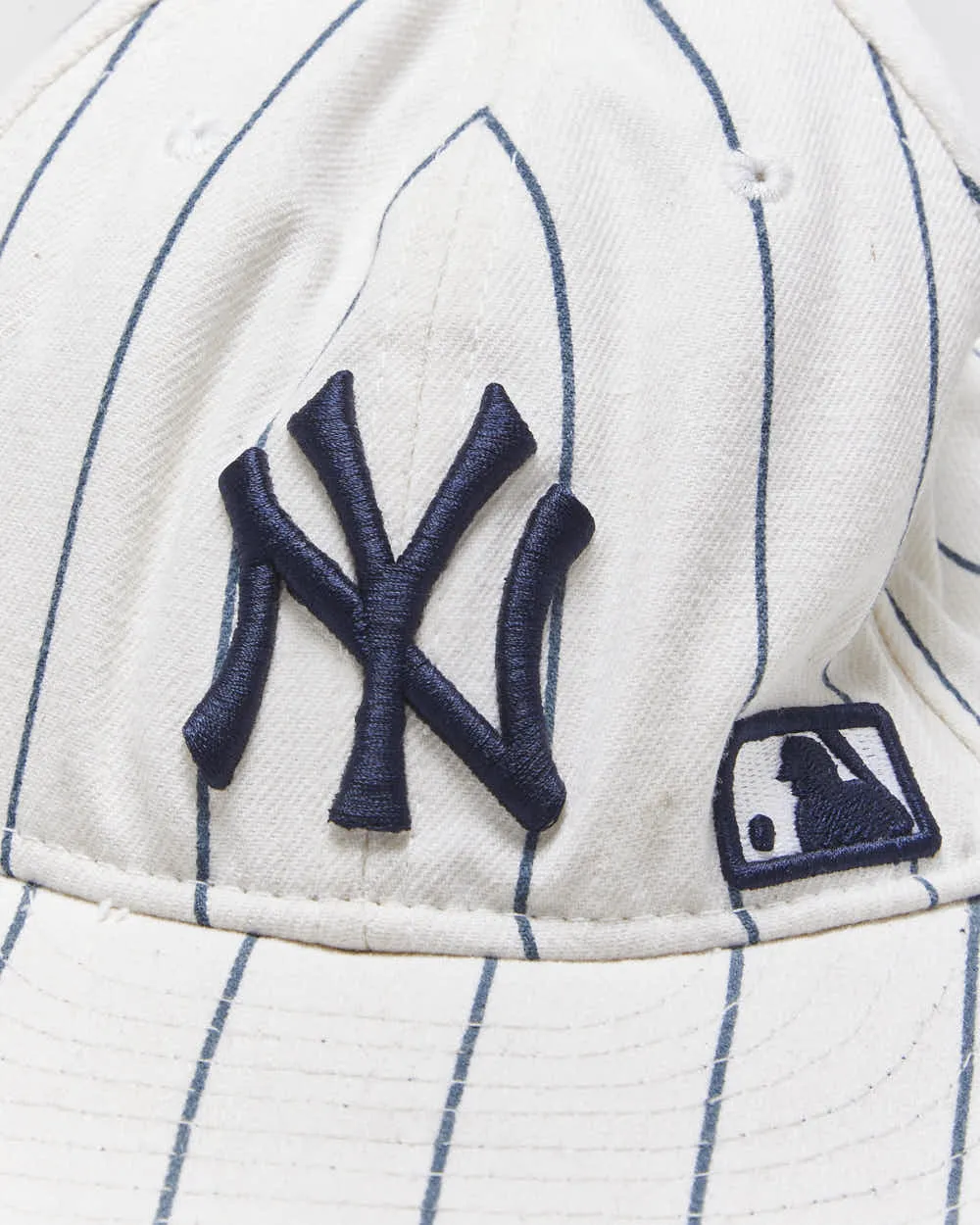 Vintage Y2K 00s New Era 59Fifty NY Yankees Made In USA Wool Blend MLB Fitted Baseball Cap - 7 5/8 sold by Rokit product image thumbnail 3