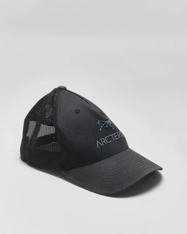 Vintage Arc'teryx Bird Word 110 FlexFit Curved Trucker Hat - OS made by Arc'teryx