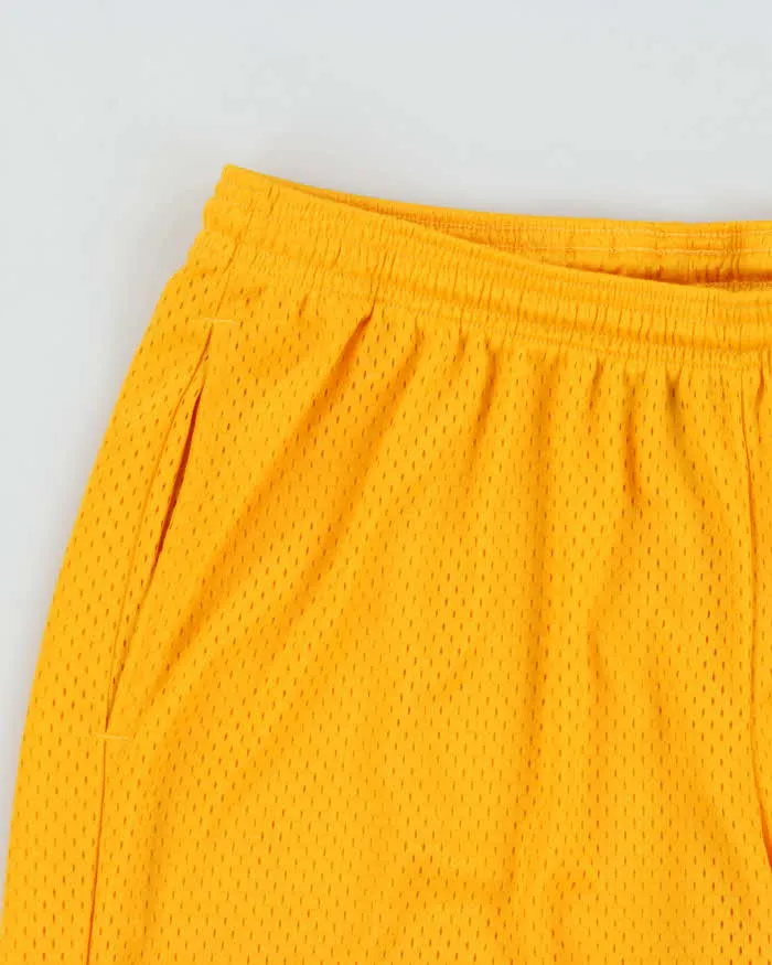Vintage Champion Relaxed Fit Mesh Athletic Shorts - M sold by Rokit product image thumbnail 3