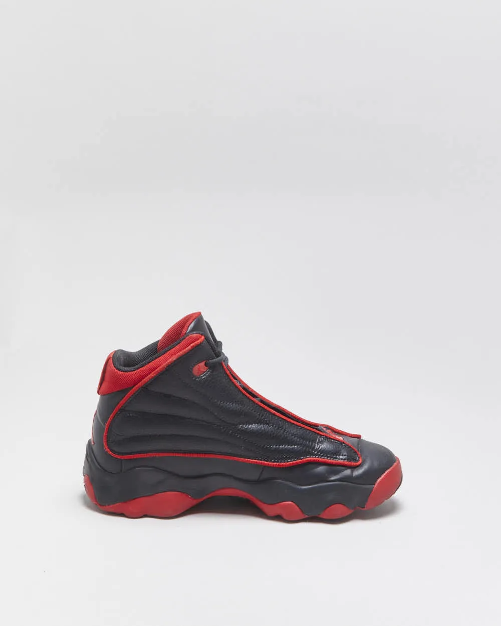 2021 Nike Air Jordan Pro Strong 'GS Bred' Black/University Red Women's Basketball Trainers - UK6 sold by Rokit product image thumbnail 2