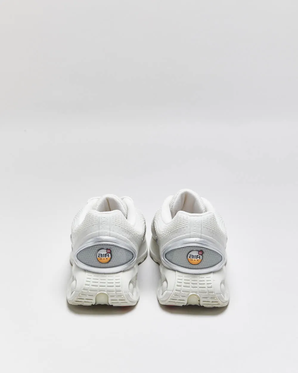 2024 Nike Air Max DN Phantom/Light Bone Trainers - UK7.5 sold by Rokit product image thumbnail 4