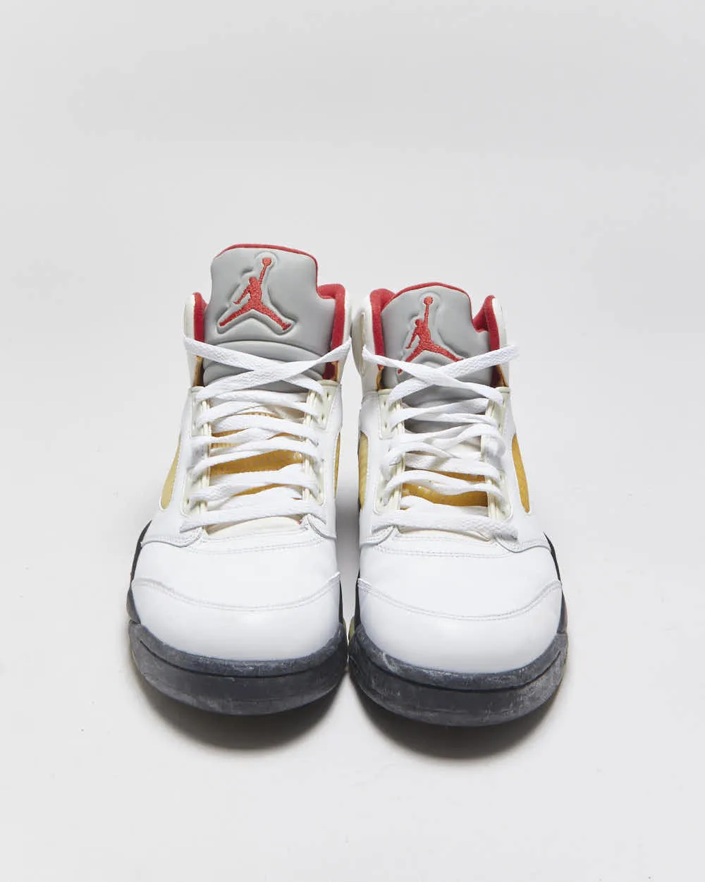 2012 Nike Air Jordan 5 Retro 'White Fire Red/Silver' Leather Trainers - UK10 sold by Rokit product image thumbnail 3