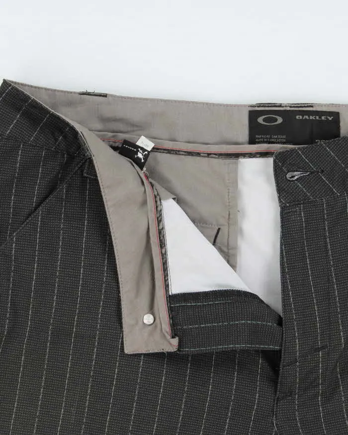 Vintage Oakley 11" Soft Shell Striped Relaxed Fit Adventure Shorts - W38 sold by Rokit product image thumbnail 5