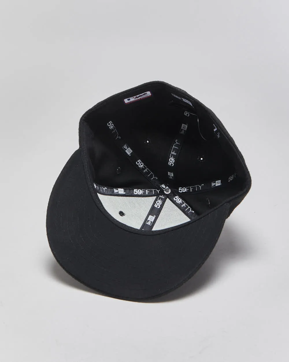 Vintage New Era 59Fifty Chicago White Sox Fitted MLB Baseball Cap - 7 1/4 sold by Rokit product image thumbnail 5