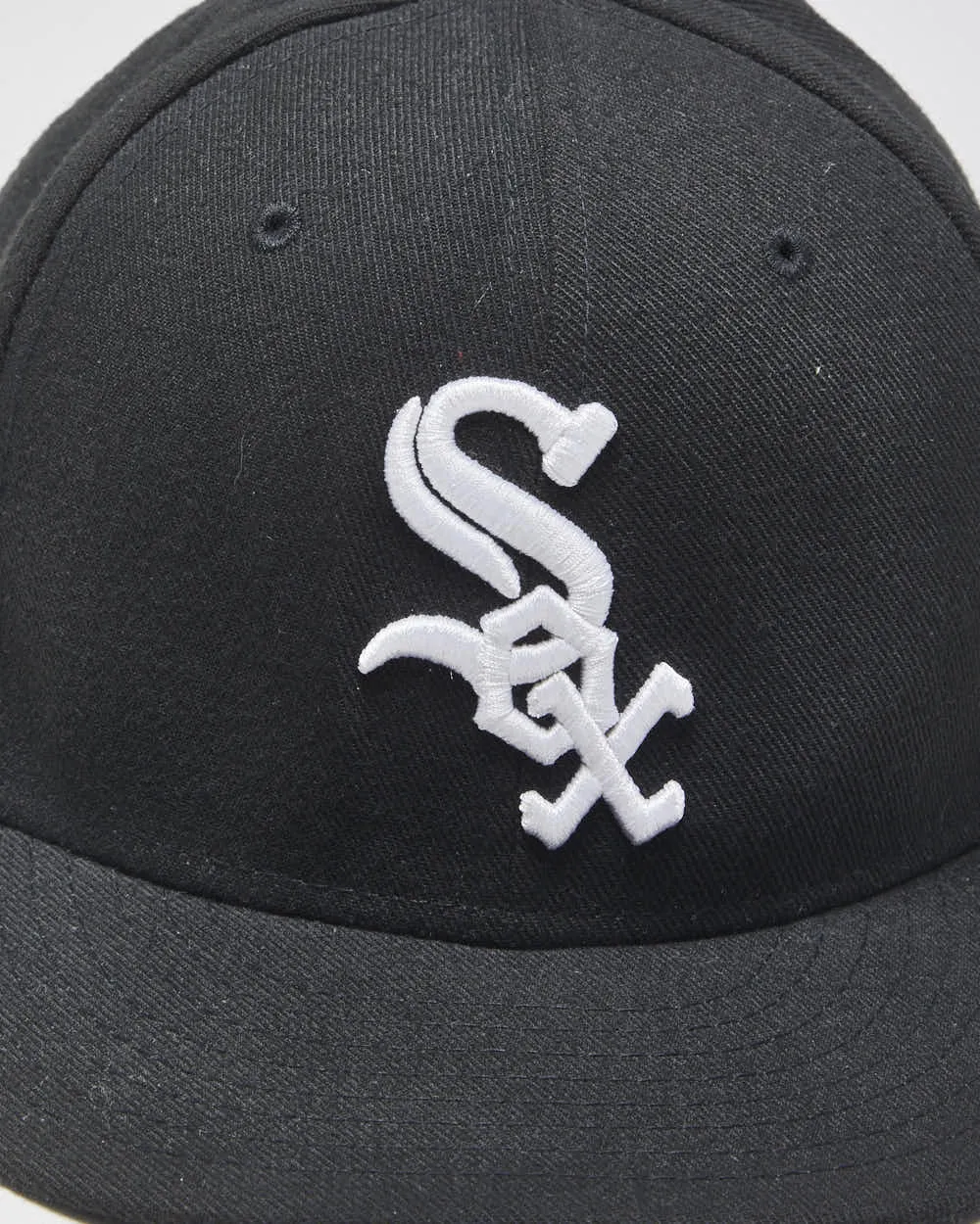 Vintage New Era 59Fifty Chicago White Sox Fitted MLB Baseball Cap - 7 1/4 sold by Rokit product image thumbnail 3