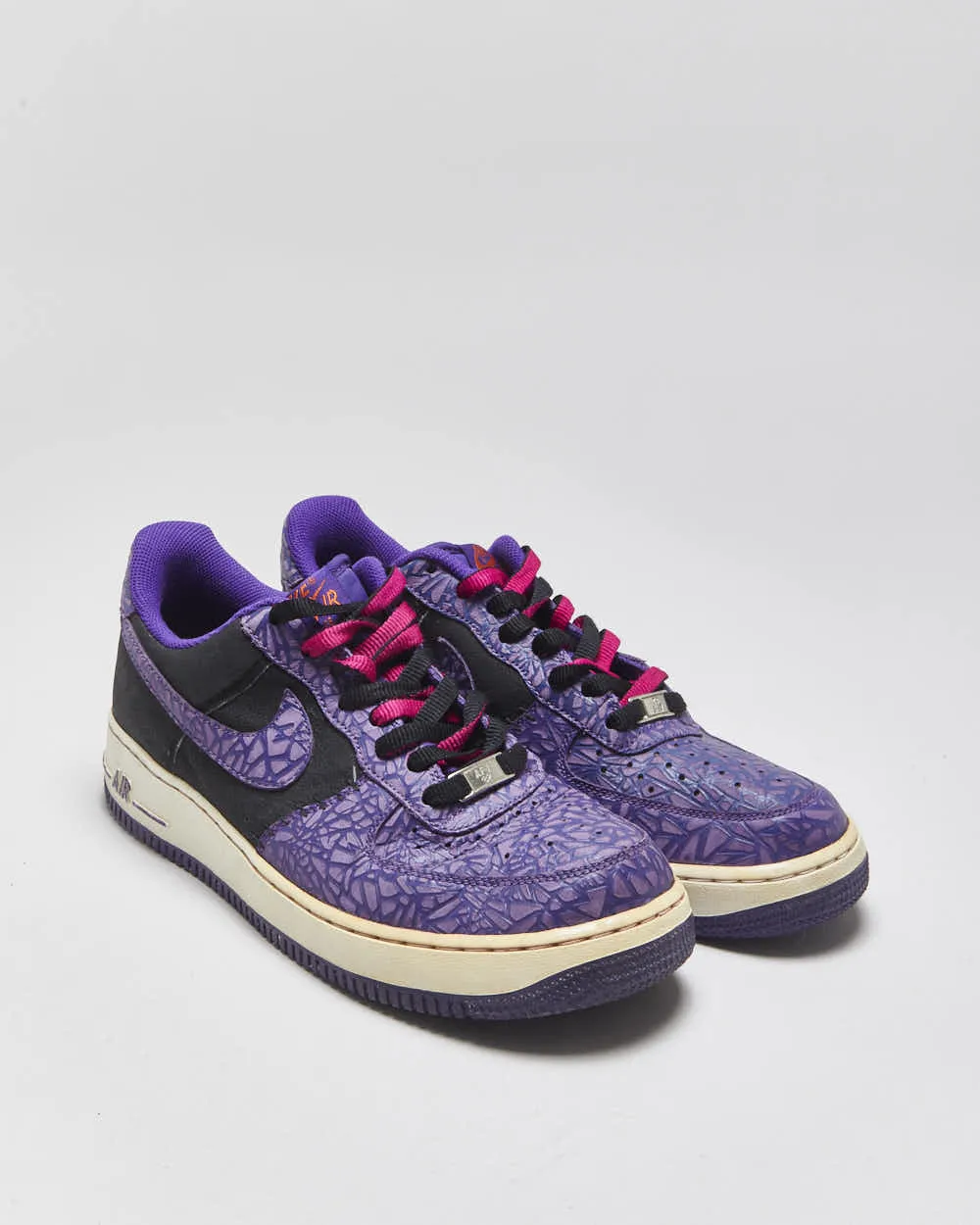 2021 Nike Air Force 1 'Cracked' Leather Low Trainers - UK8.5 sold by Rokit