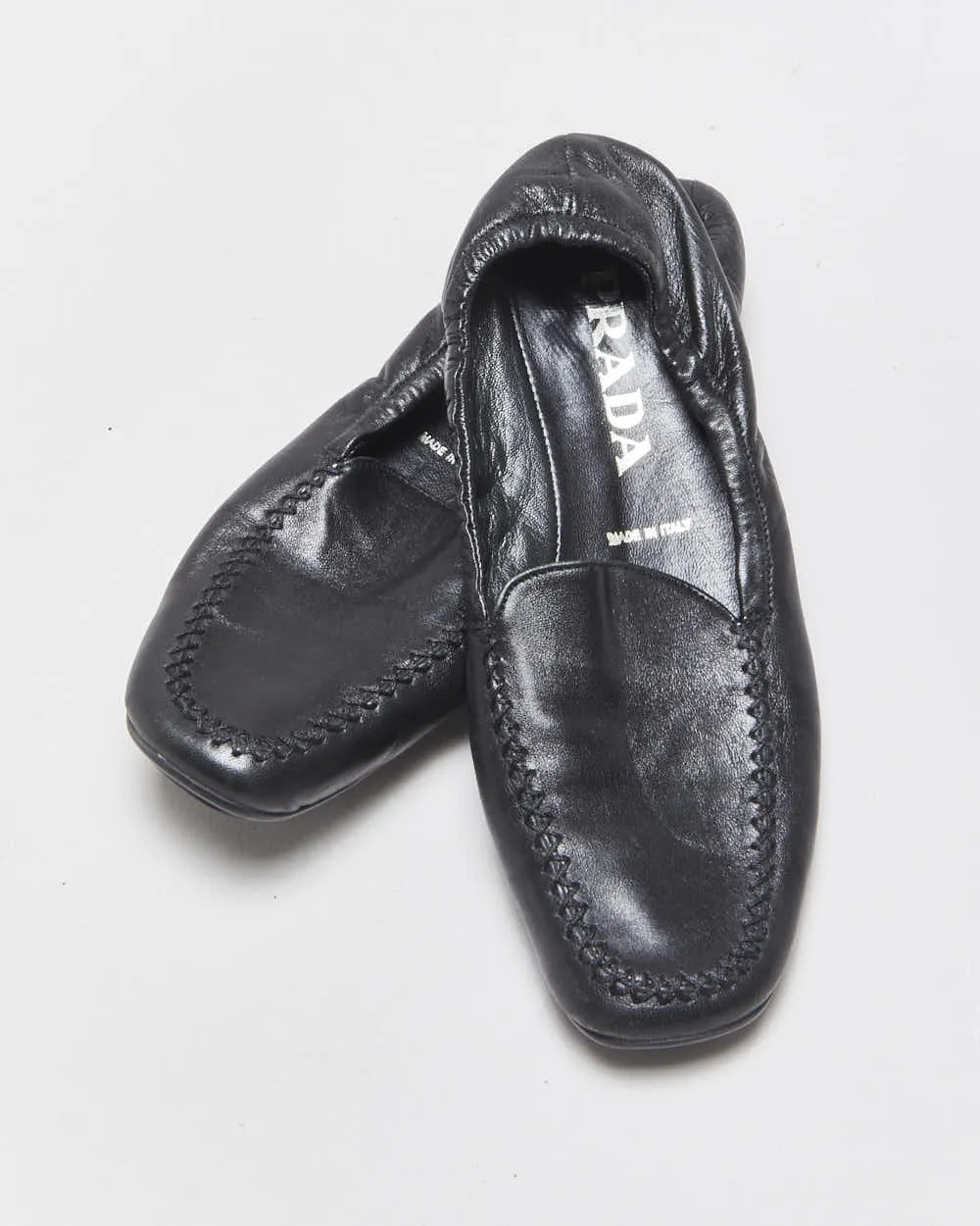 Vintage Y2K 00s Prada Women's Calfskin Leather Slip On Scrunch Loafers - UK3 sold by Rokit product image thumbnail 5