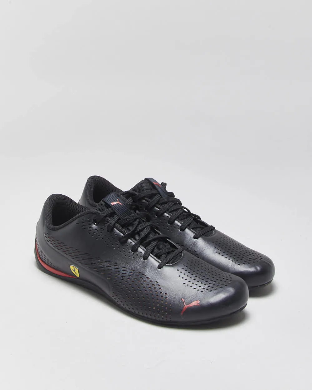2019 Puma x Ferrari Drift Cat 5 Low Leather Trainers - UK9.5 sold by Rokit