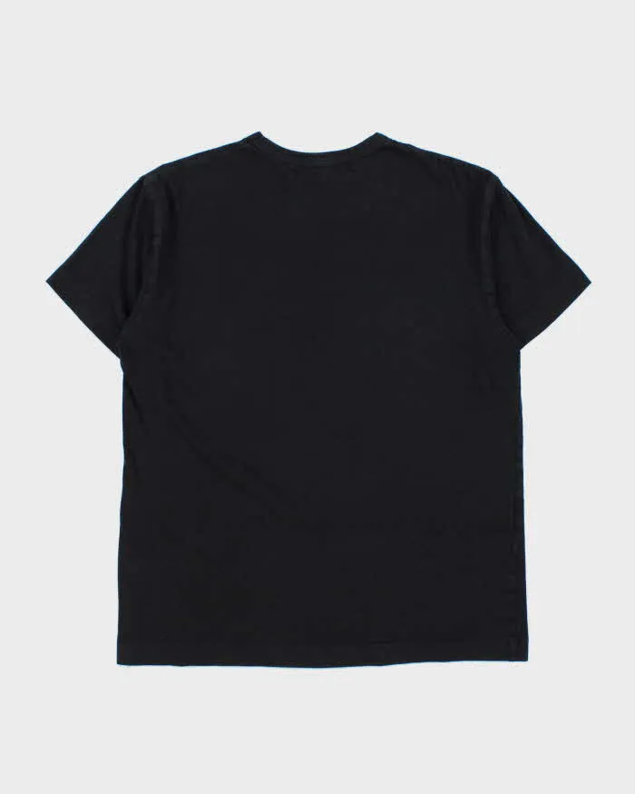 Vintage PLAY Comme Des Garcons Inverted Big Heart Crewneck T-Shirt - XL sold by Rokit product image thumbnail 2