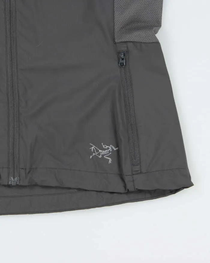 Vintage Arc'teryx Soft Shell Women's 3M Bird Hooded Windbreaker Jacket - S sold by Rokit product image thumbnail 5
