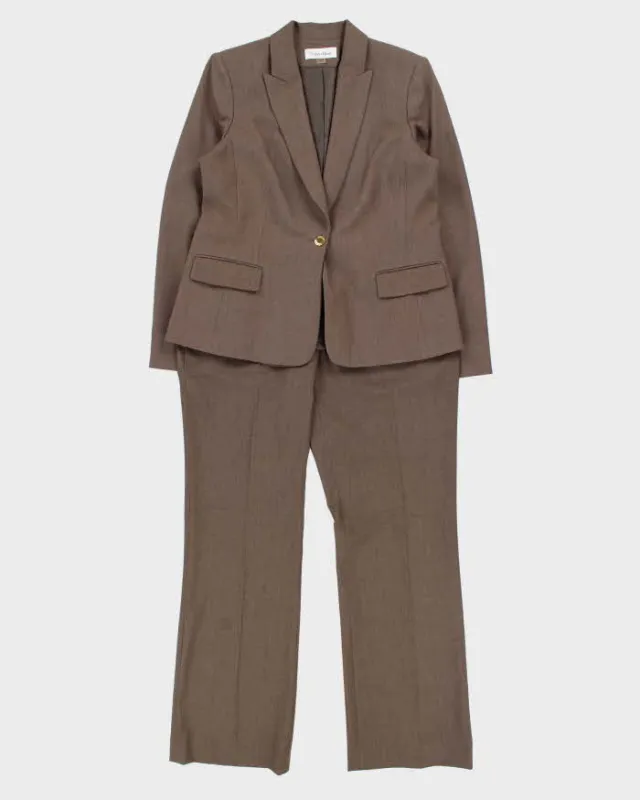 Vintage Y2K 00s Calvin Klein Women's Pointed Lapel Single Breasted Relaxed Bootcut Fit Two-Piece Suit - L made by Calvin Klein