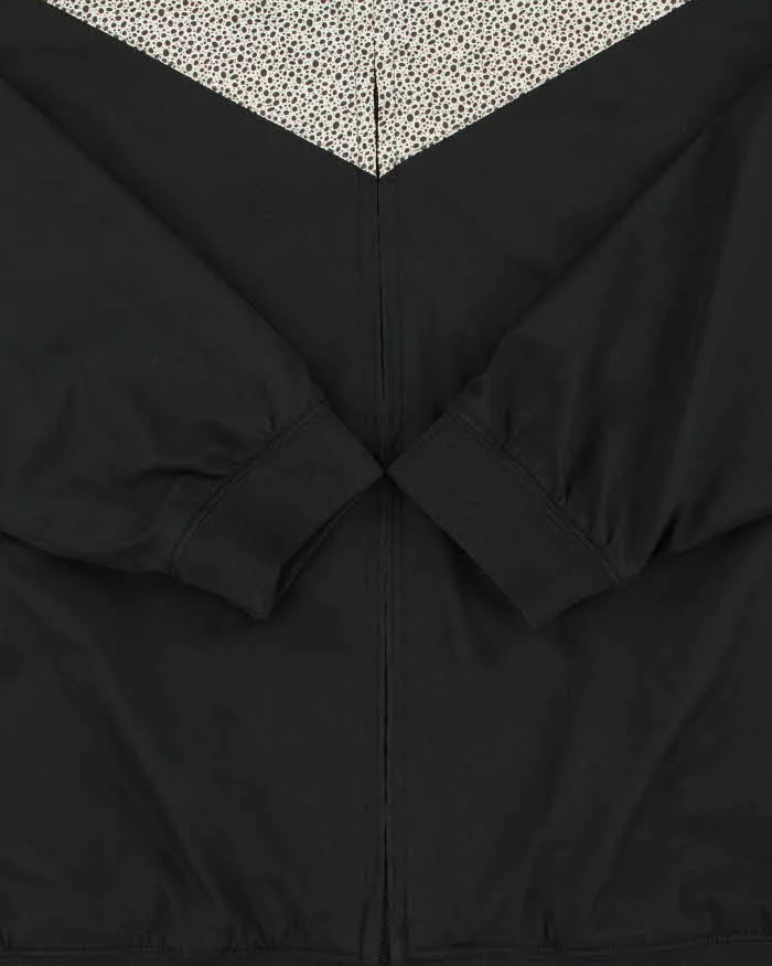 Vintage Y2K 00s Nike SB Patterned Soft Shell Windrunner Jacket - L sold by Rokit product image thumbnail 4