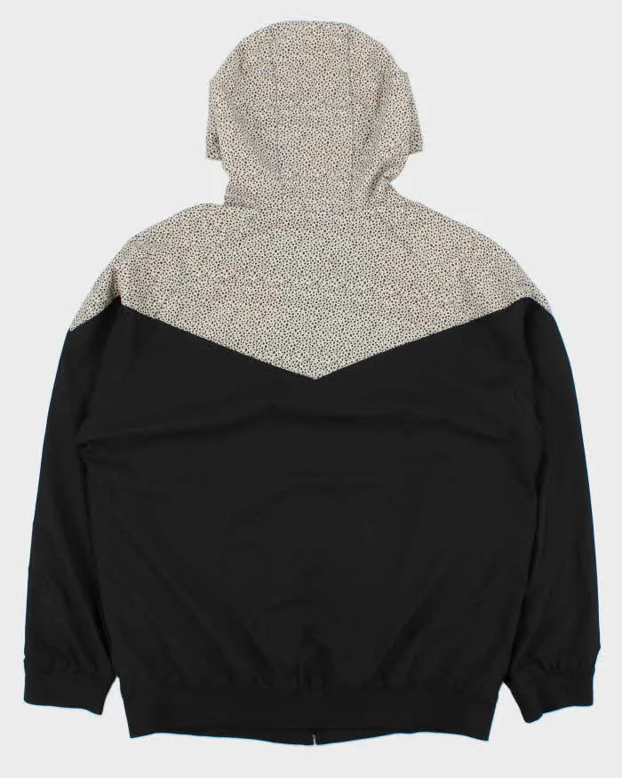 Vintage Y2K 00s Nike SB Patterned Soft Shell Windrunner Jacket - L sold by Rokit product image thumbnail 2