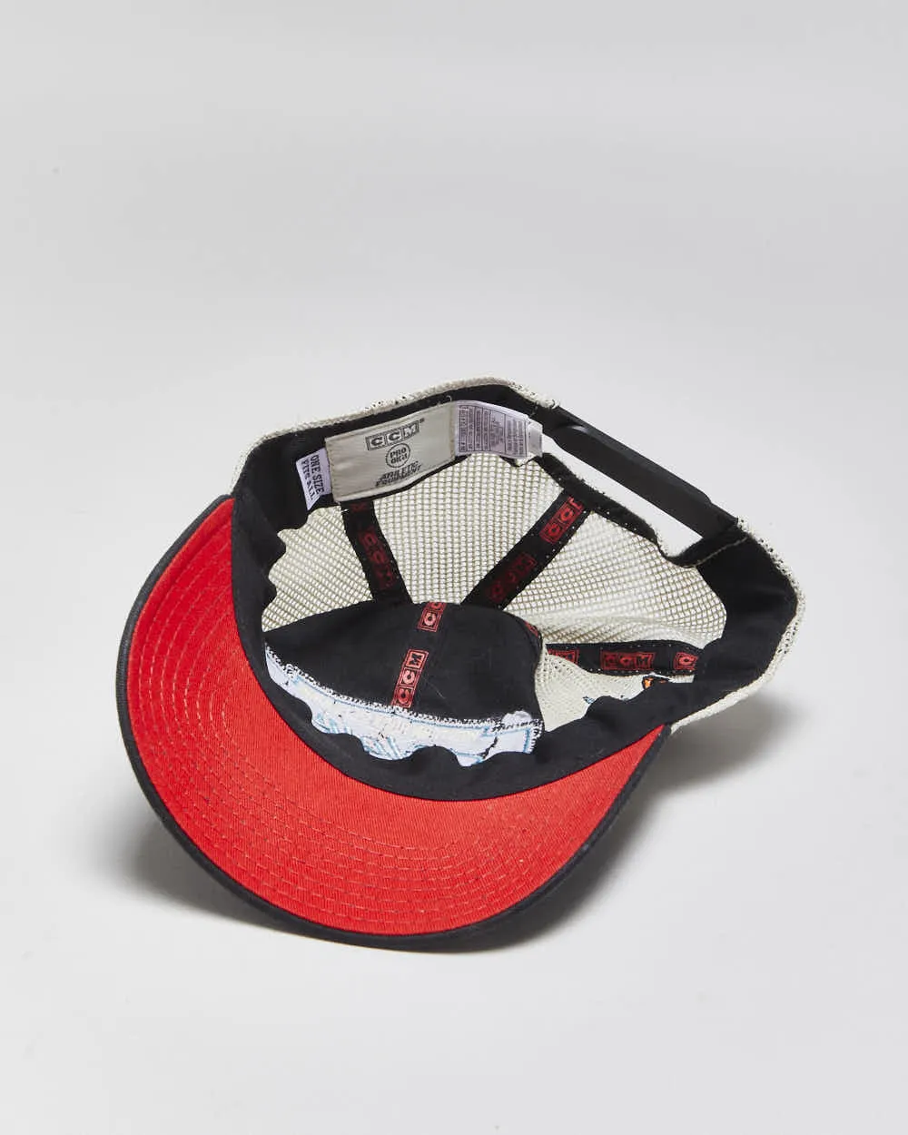 Vintage CCM Kelowna Rockets WHL Canvas Trucker Hat - OS sold by Rokit product image thumbnail 5