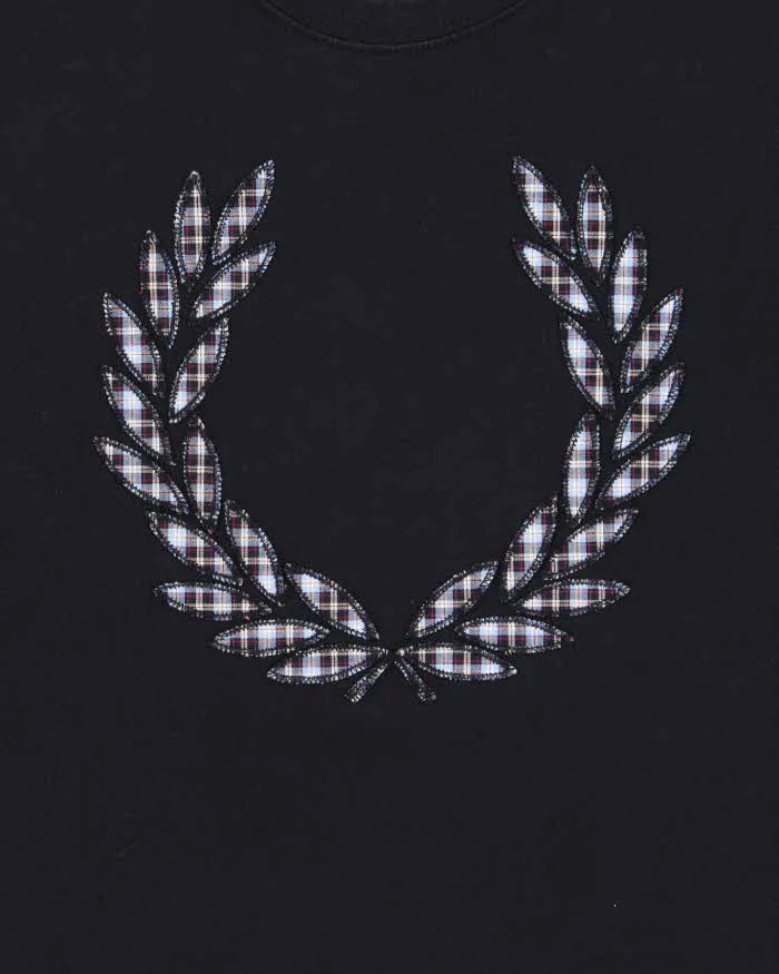 Vintage Fred Perry Embroidered Tartan Laurel Wreath Crewneck T-Shirt - S sold by Rokit product image thumbnail 4