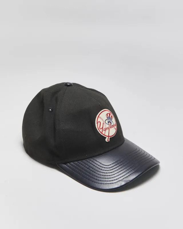 Vintage New Era 9Forty N.Y Yankees Faux Leather Peak MLB Snapback - OS made by Rokit