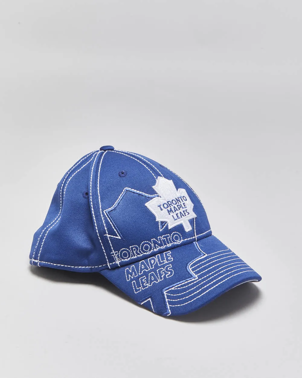 Vintage Reebok Toronto Maple Leafs NHL Centre Ice Embroidered Contrast Stitch FitMax Baseball Cap - S/M sold by Rokit