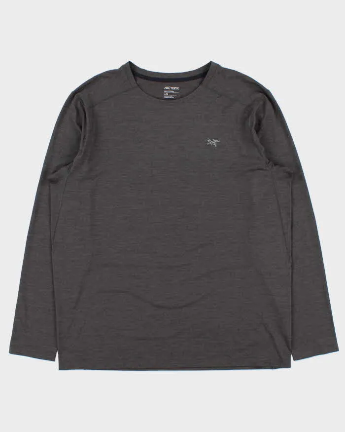 2023 Arc'teryx 'Cormac' Fairtrade Long Sleeve Crewneck Hiking T-Shirt - L sold by Rokit