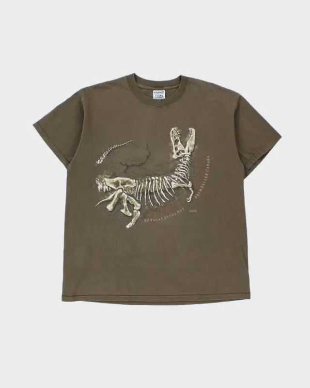 Vintage 1999 Royal Tyrell Museum Khaki Heavyweight Crewneck T-Shirt - XL made by Rokit