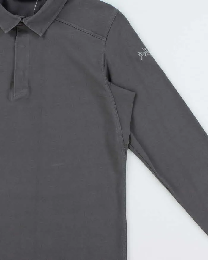 Vintage Arc'teryx Slate Grey 'Captive' Long Sleeve Polo Shirt - M sold by Rokit product image thumbnail 3