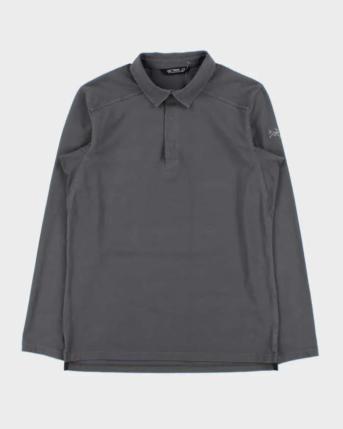 Vintage Arc'teryx Slate Grey 'Captive' Long Sleeve Polo Shirt - M sold by Rokit